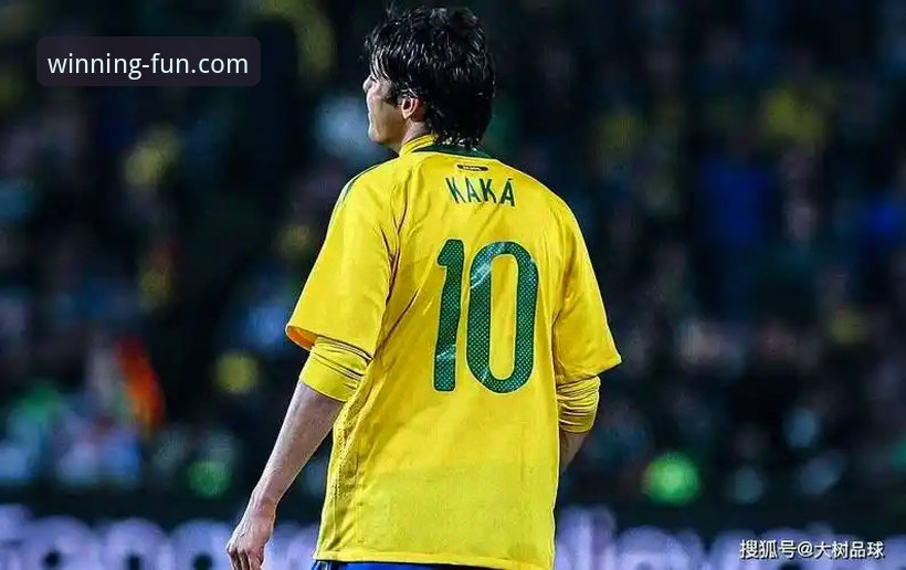 世界杯10大球星深度分析：问鼎娱乐平台视角下的传奇与新生代全面解析